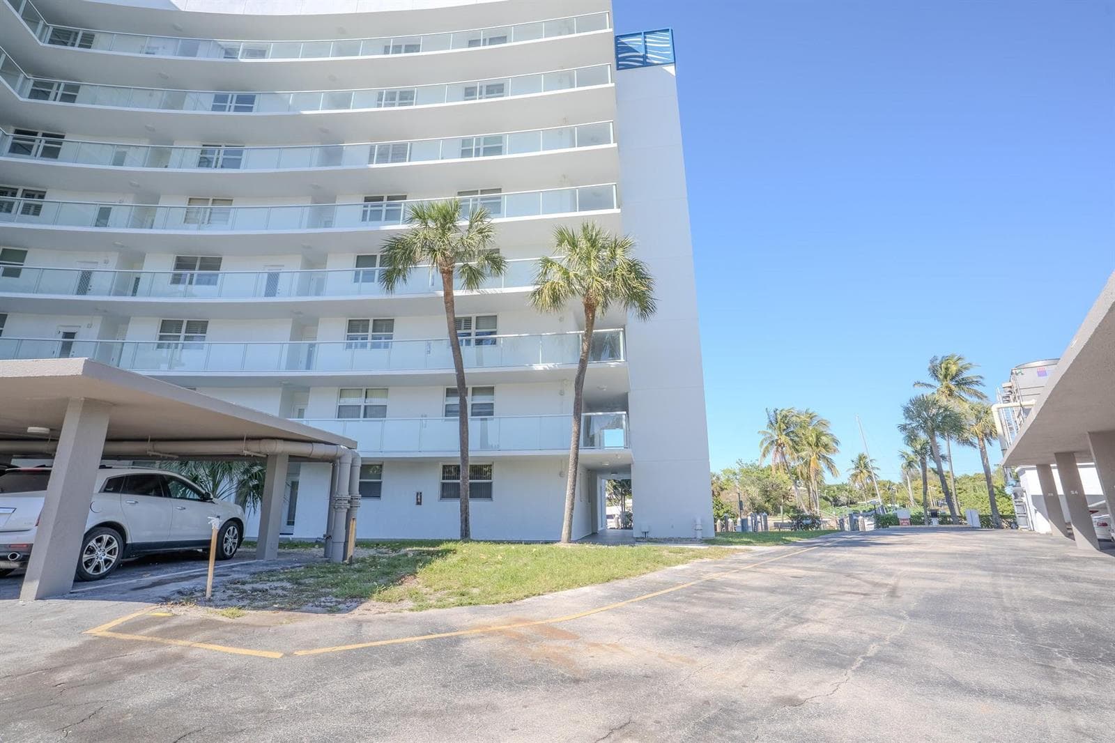 2731 NE 14th Street Causeway 138 photo 18