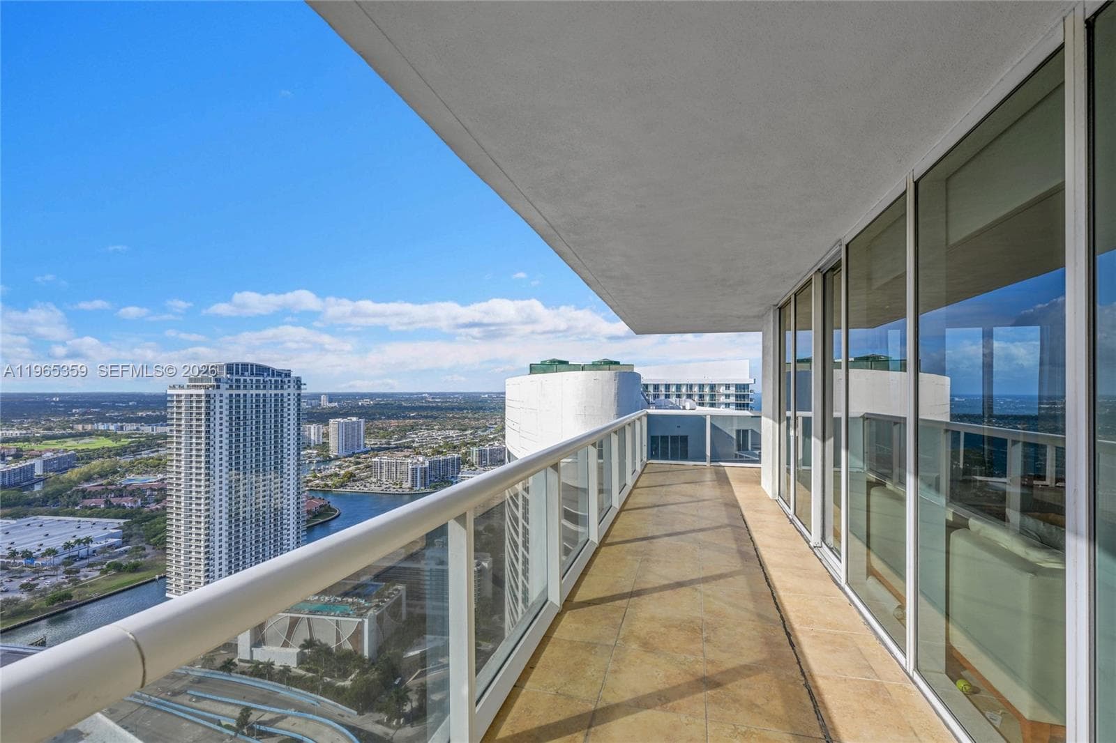 1830 S Ocean Dr 4708 photo 22