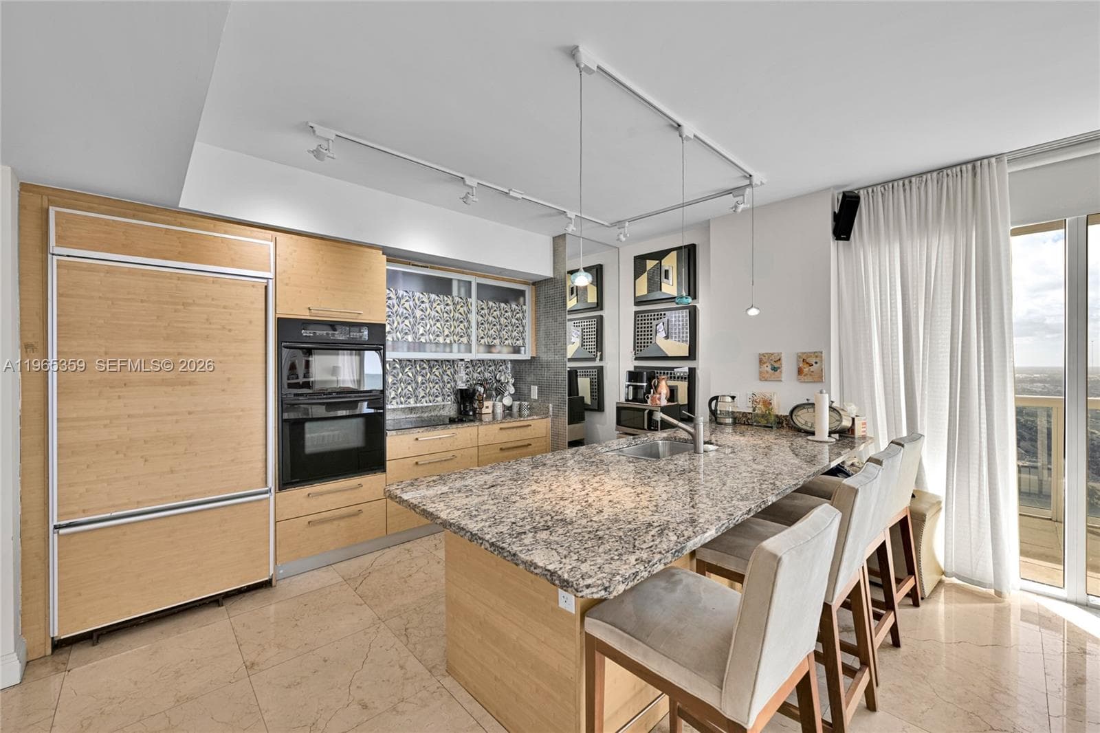 1830 S Ocean Dr 4708 photo 3