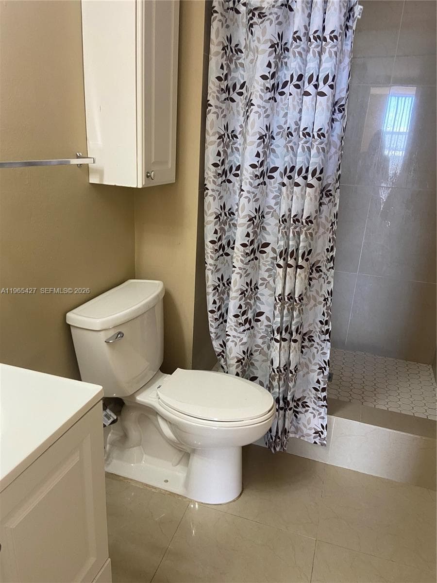 13499 Biscayne Blvd 1506 photo 6