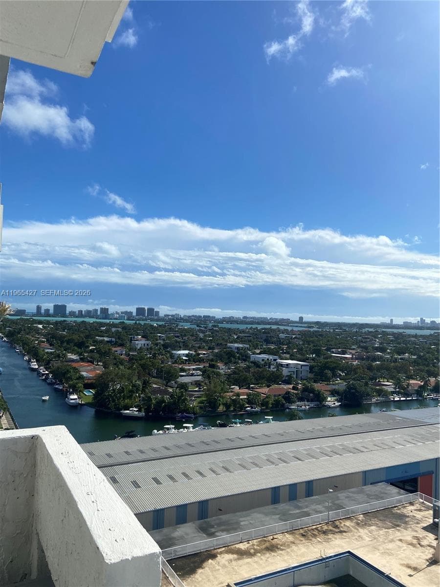 13499 Biscayne Blvd 1506 photo 5