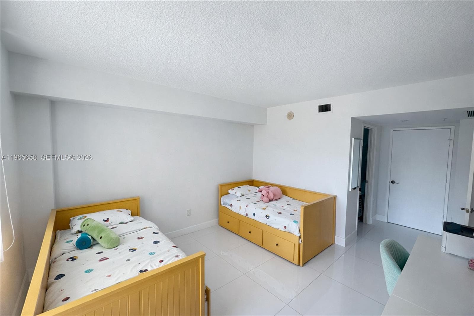 250 Sunny Isles Blvd TH-207 photo 23