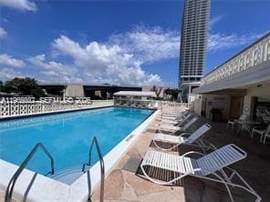 1817 S Ocean Dr 219 photo 12