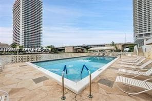 1817 S Ocean Dr 219 photo 11