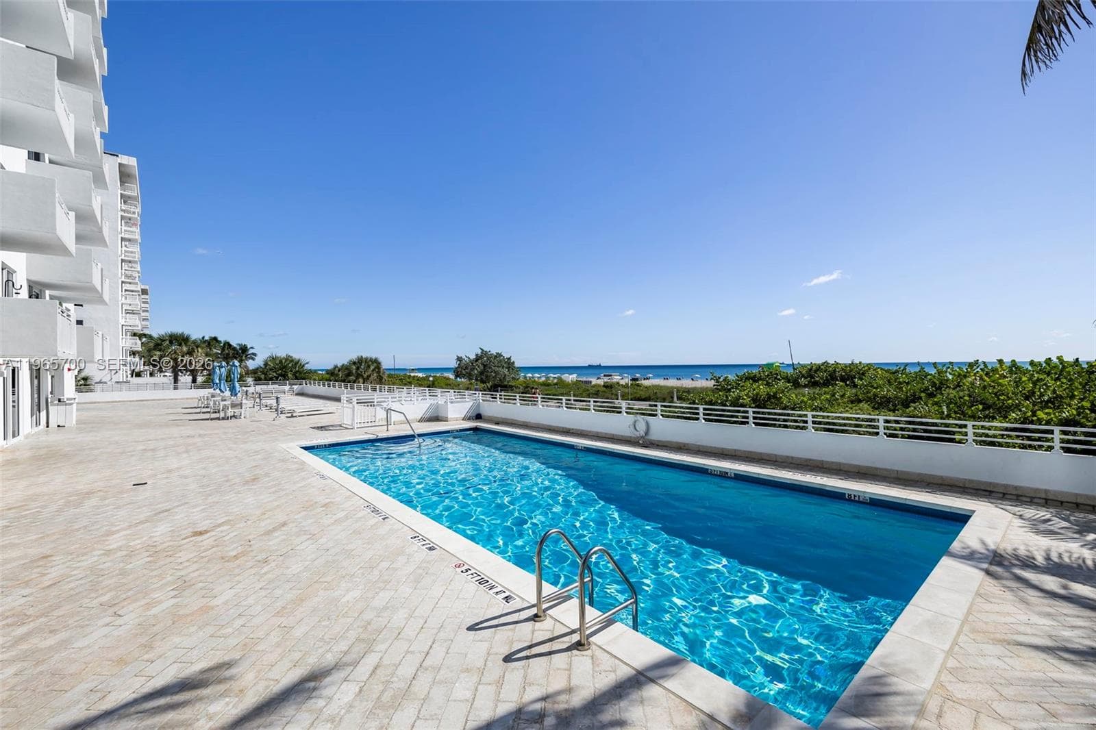 345 Ocean Dr 718 photo 11