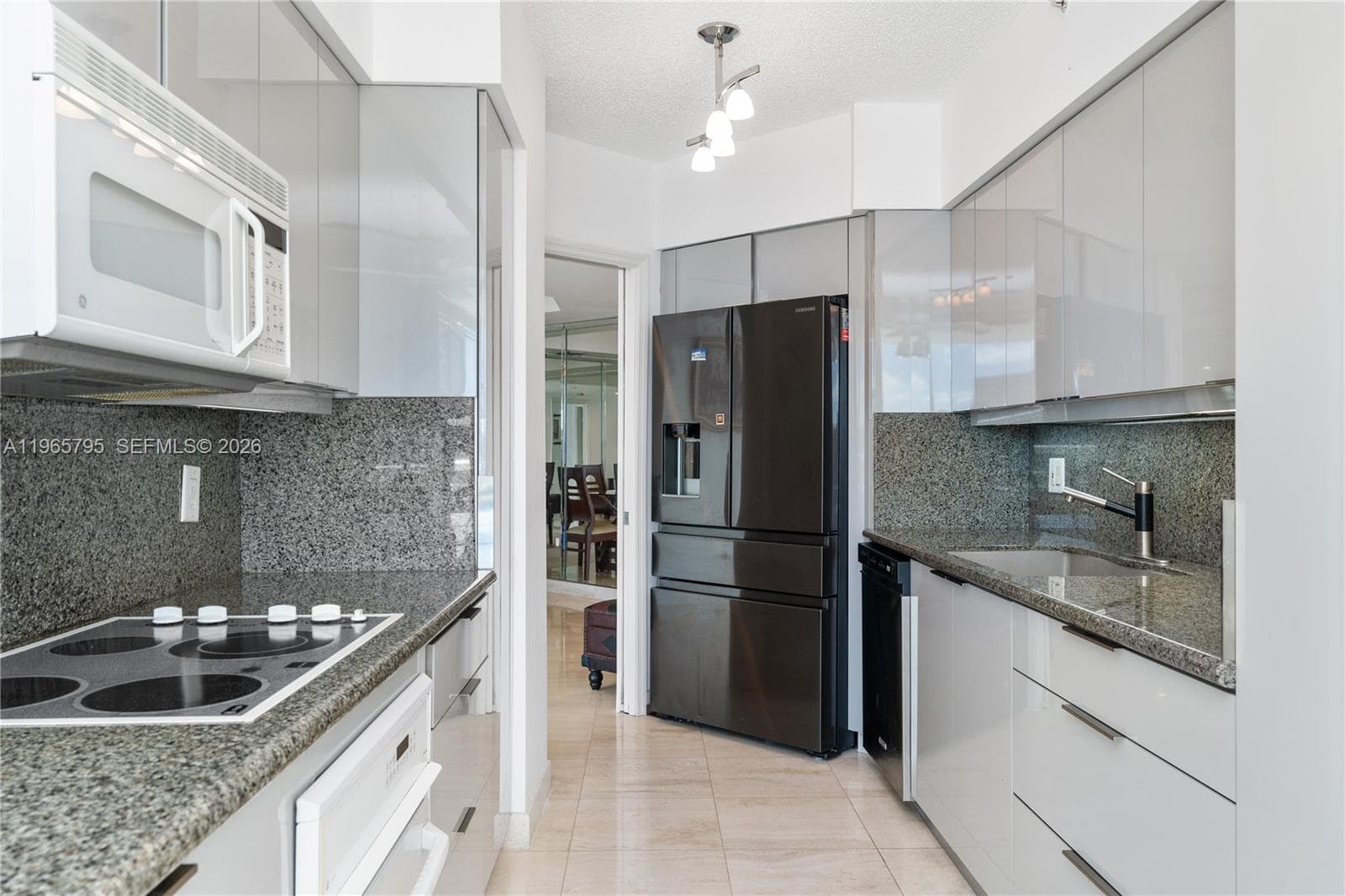16400 Collins Ave 744 photo 18
