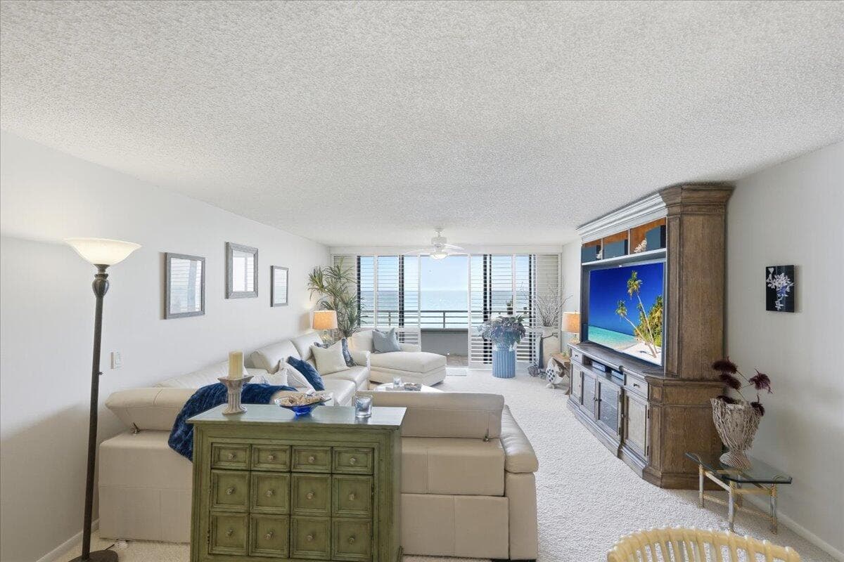 9950 S Ocean Drive 604 photo 14