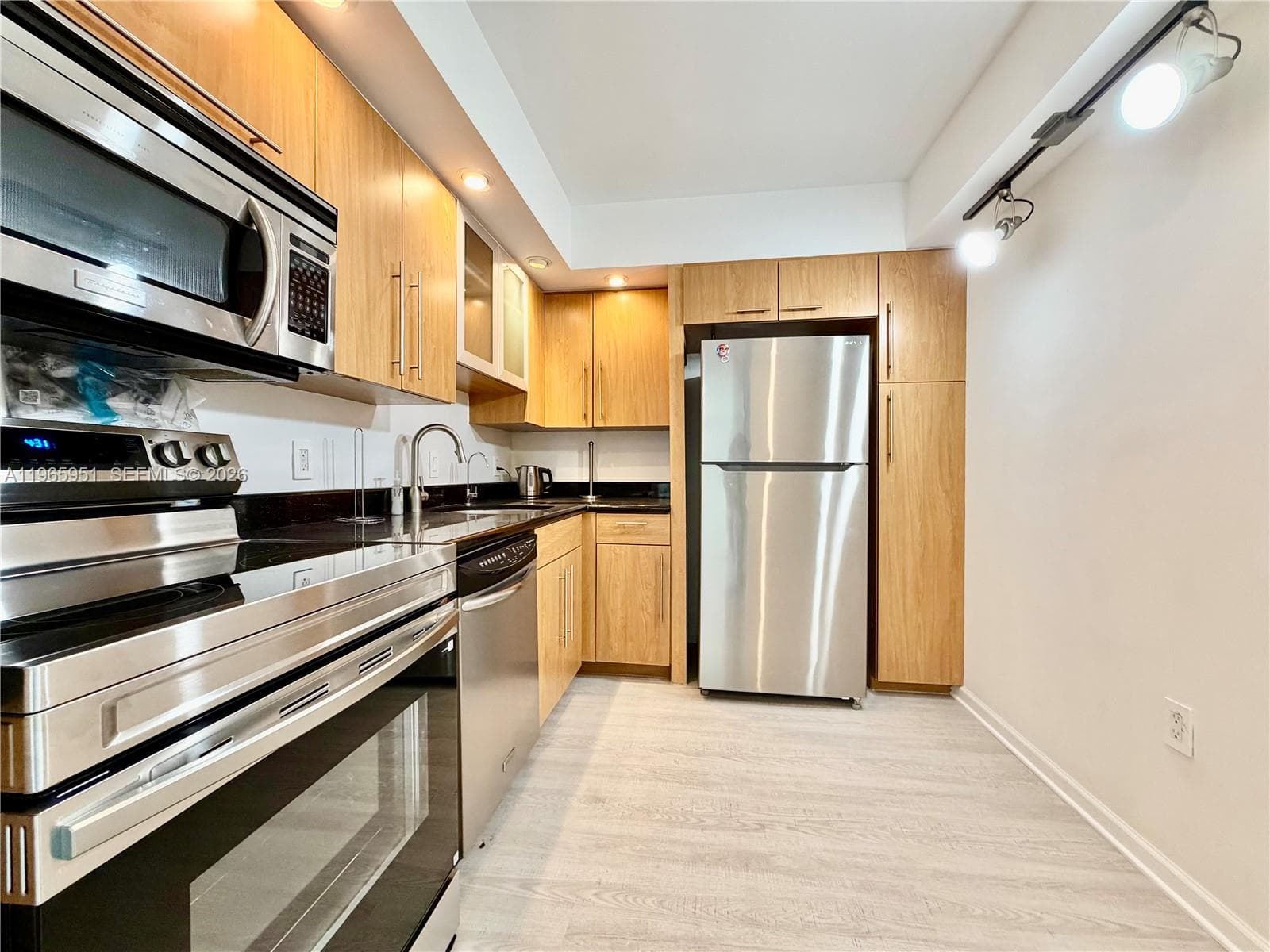 20515 E Country Club Dr 1642 photo 9