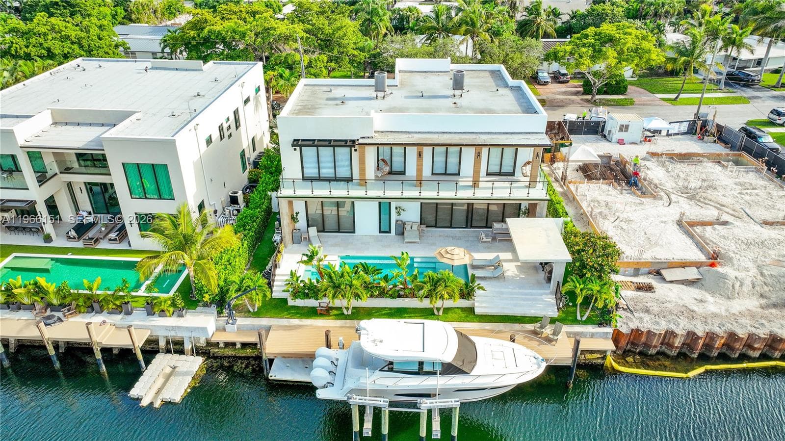 2050 S Hibiscus Dr photo 17