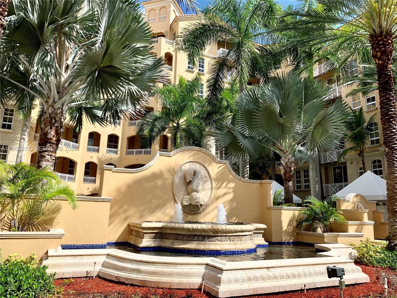 3001 NE 185th St 103 photo 1