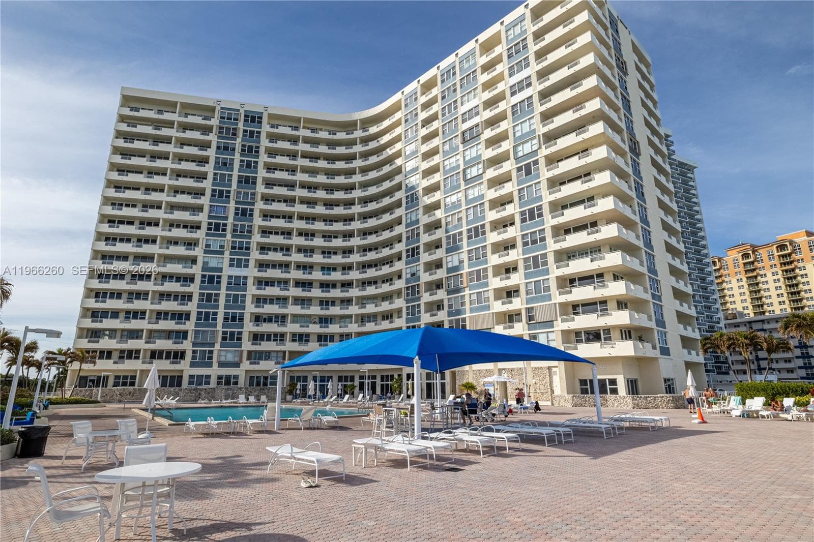 3180 S Ocean Dr 718 photo 1