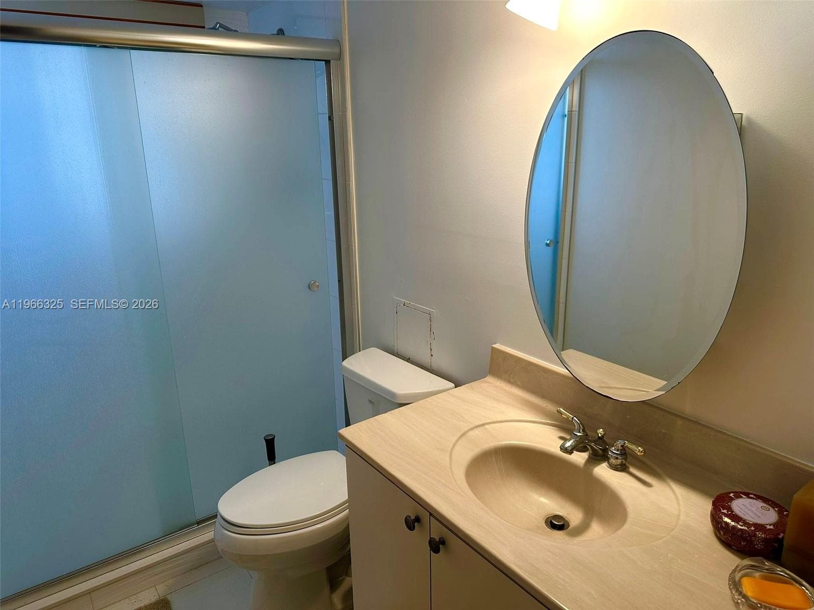 6039 Collins Ave 1517 photo 19
