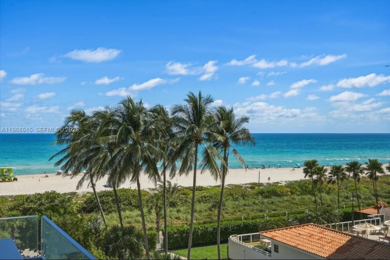 5775 Collins Ave 506 photo 1