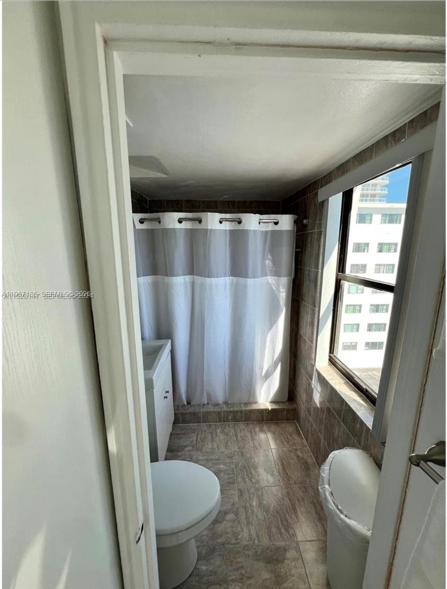 6345 Collins Ave 908 photo 6