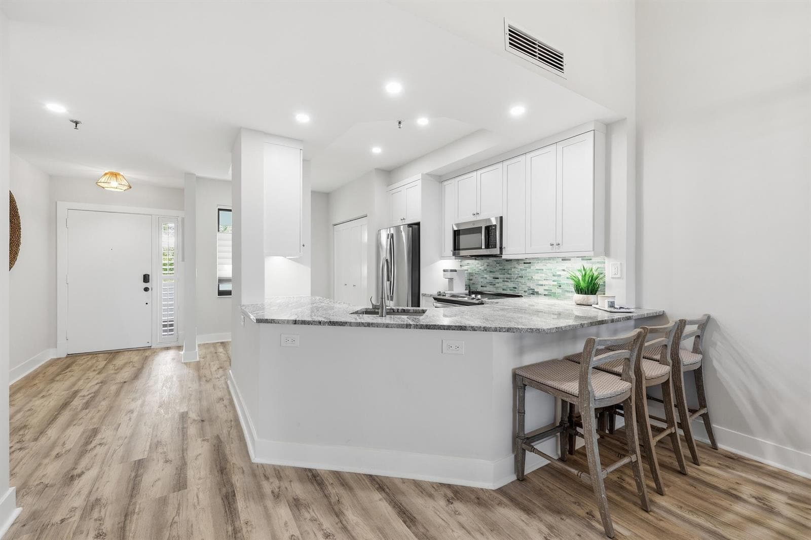 200 Waterway Road 307 photo 10