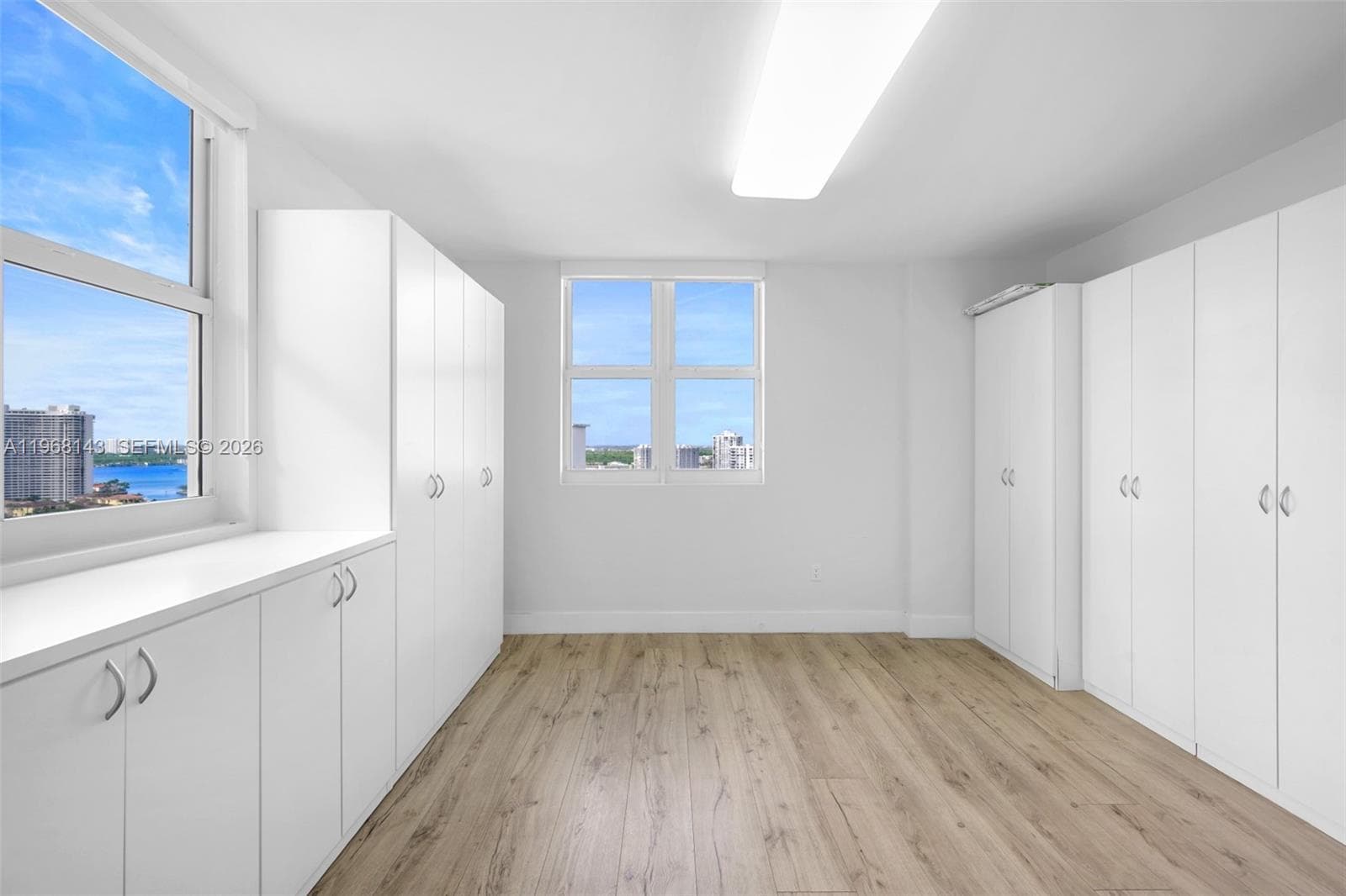 3301 NE 183 2209 photo 18