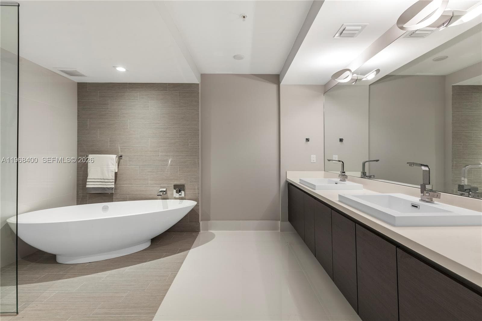 300 Sunny Isles Blvd 4-806 photo 9