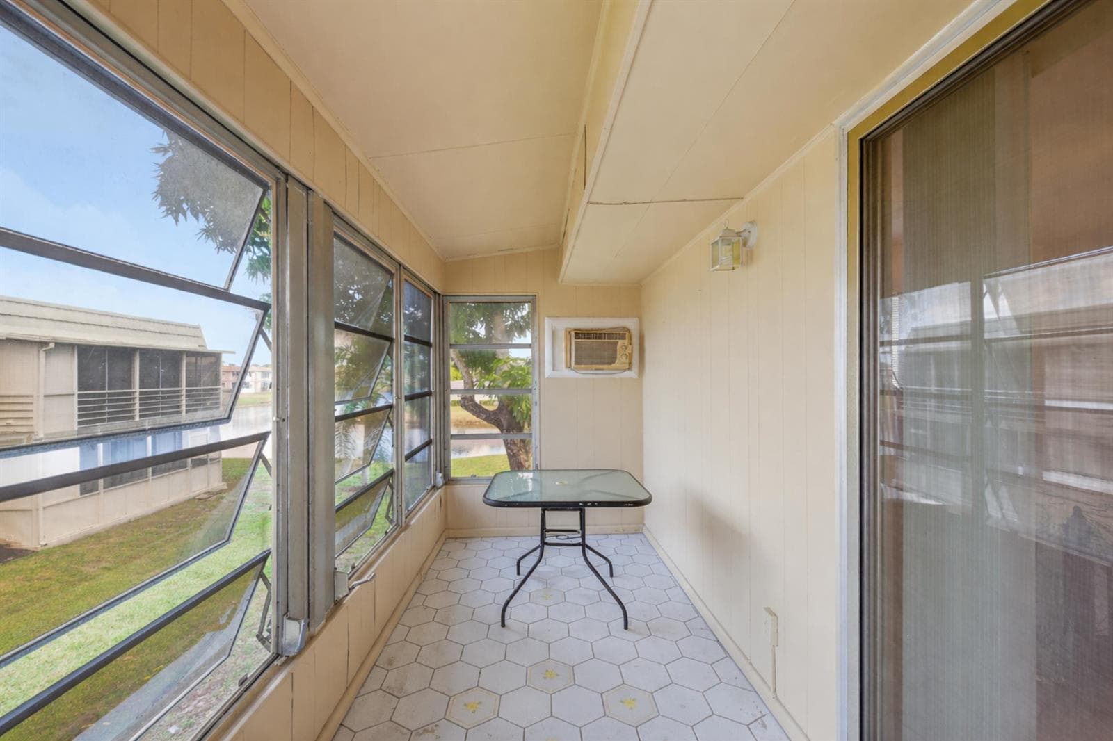 142 Monaco C photo 19