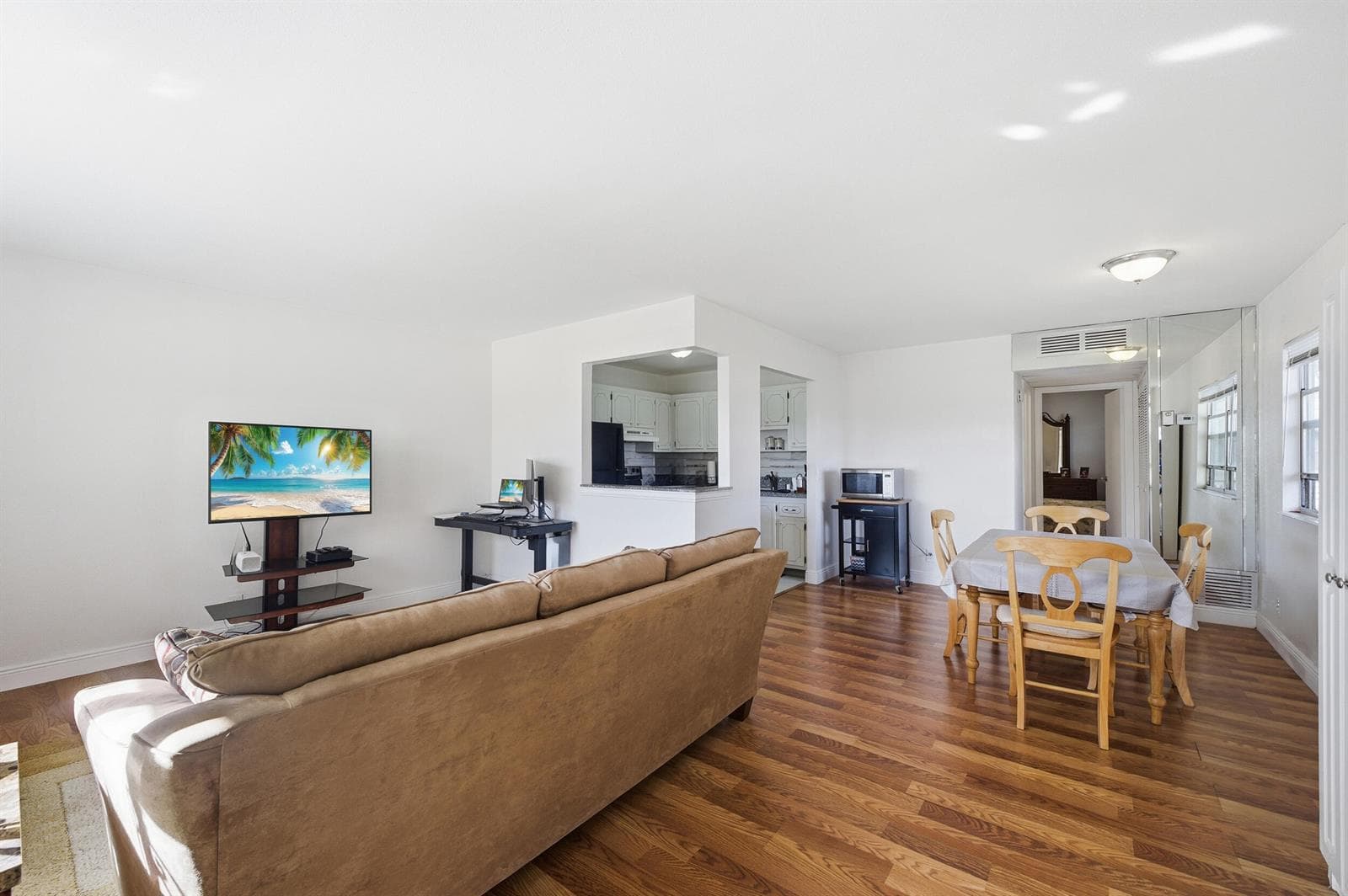142 Monaco C photo 4
