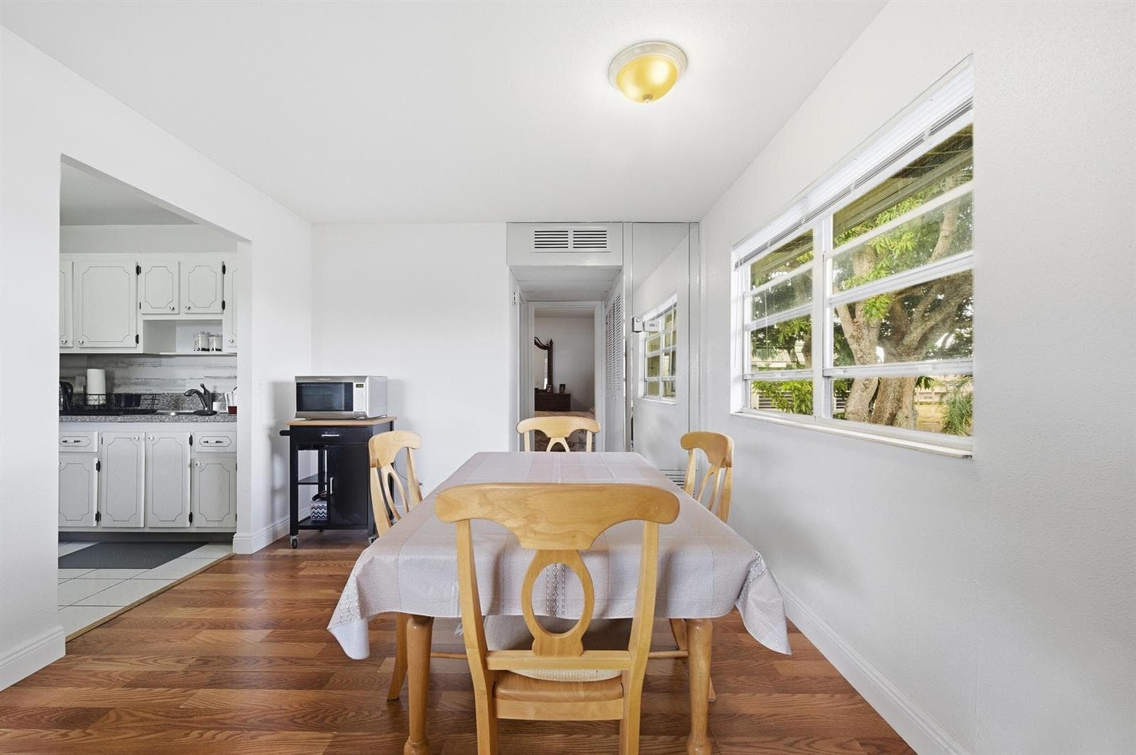 142 Monaco C photo 8