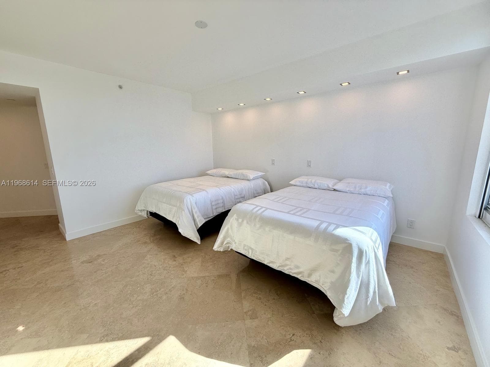 2100 N Ocean Blvd 12D photo 23
