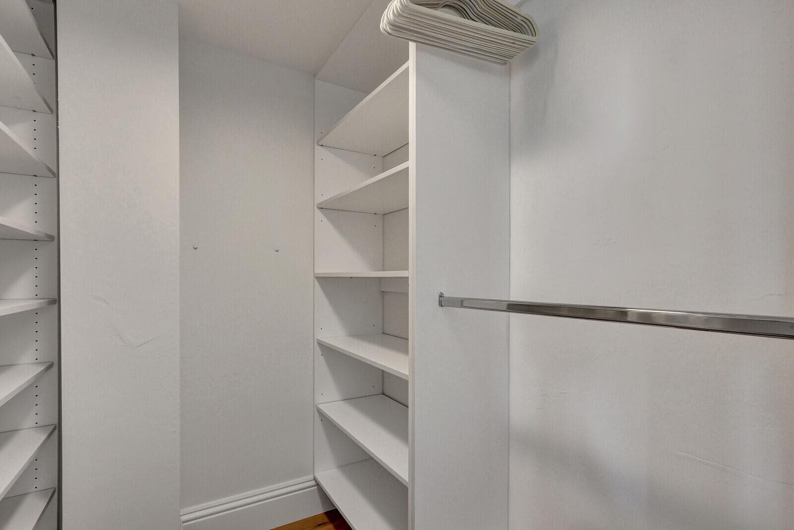225 Beach Road 204 photo 25