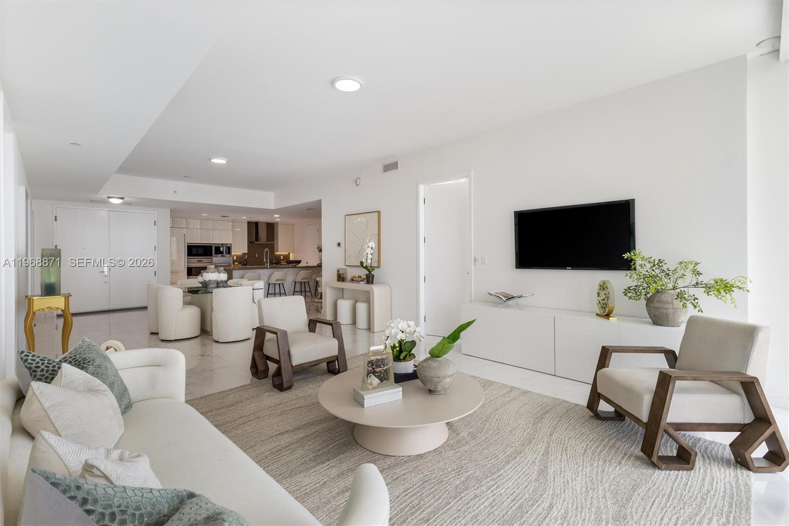 17475 Collins Ave 703 photo 3