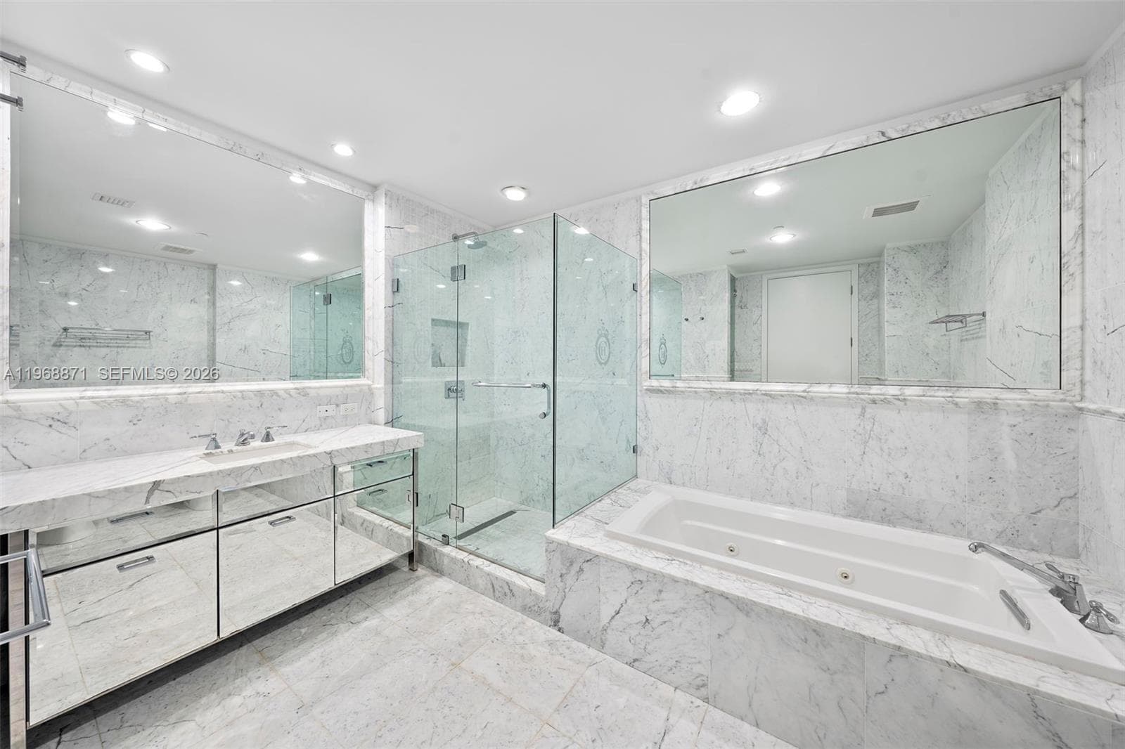 17475 Collins Ave 703 photo 20