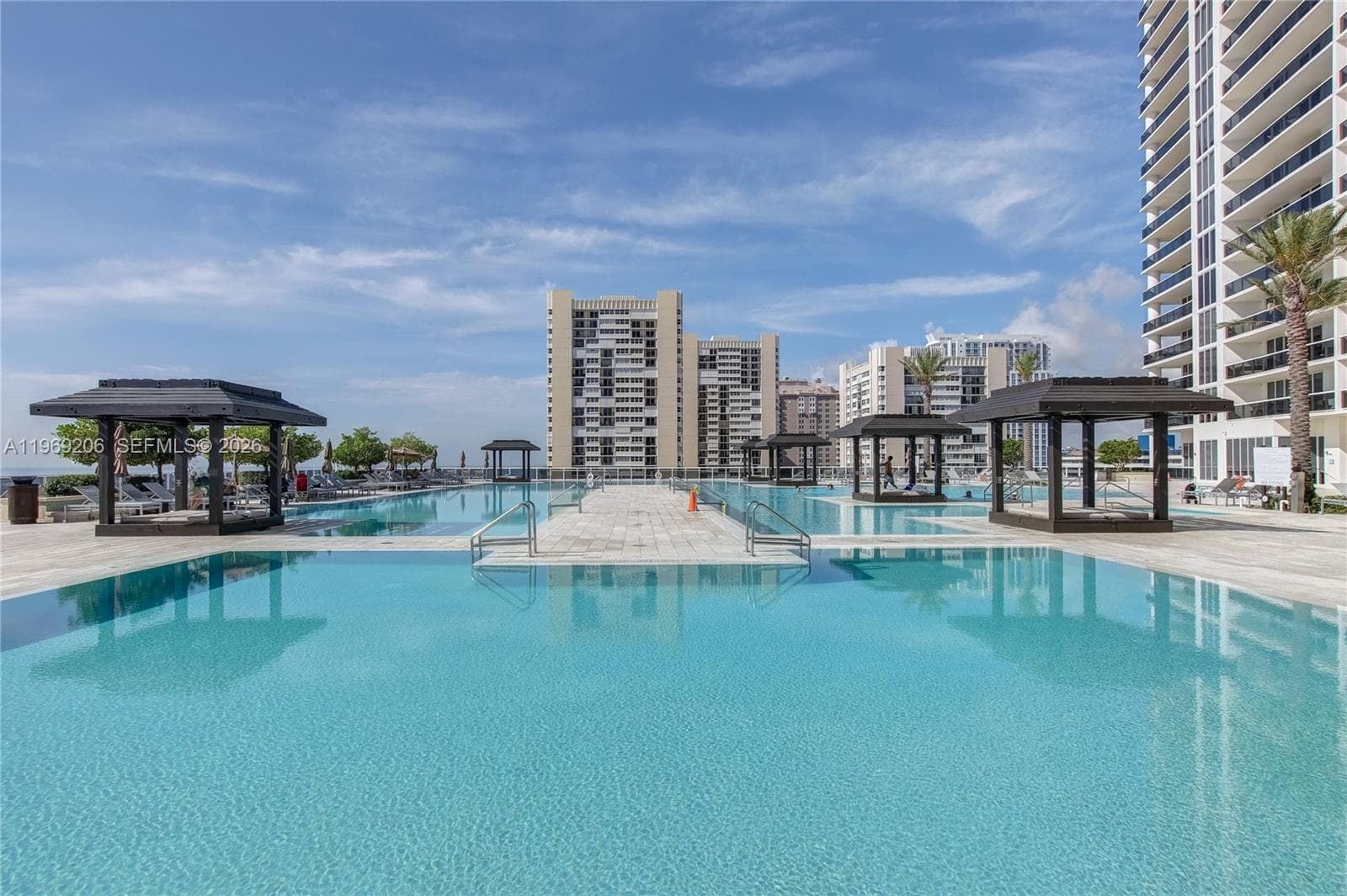1830 S OCEAN DR 2906 photo 23
