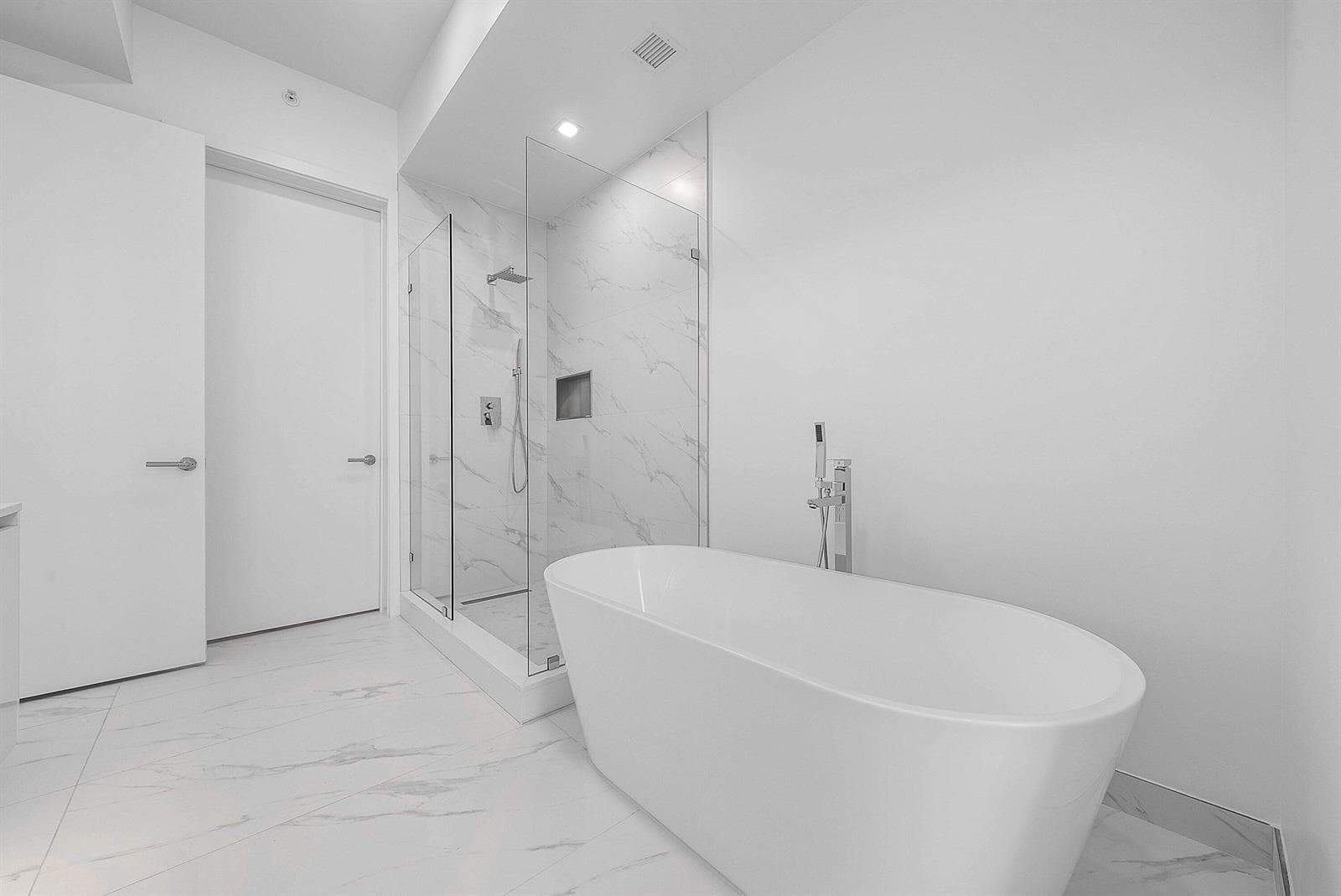 220 Lake Shore Drive 2202 photo 21