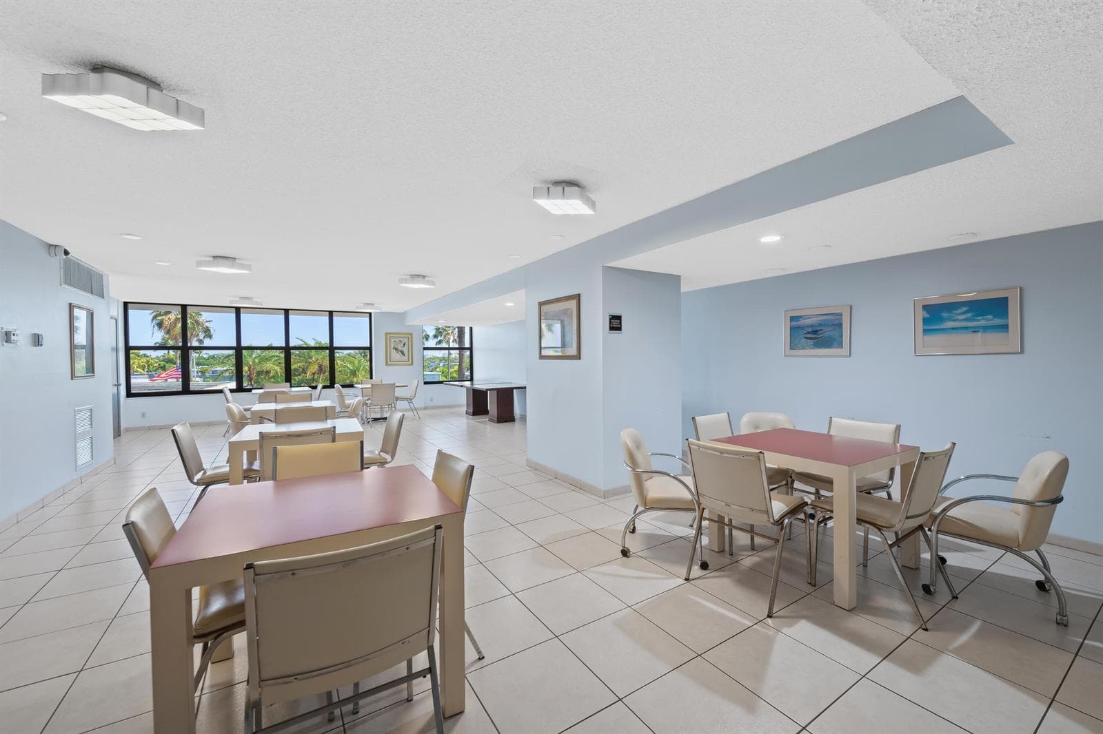 2500 Parkview Drive 615 photo 23