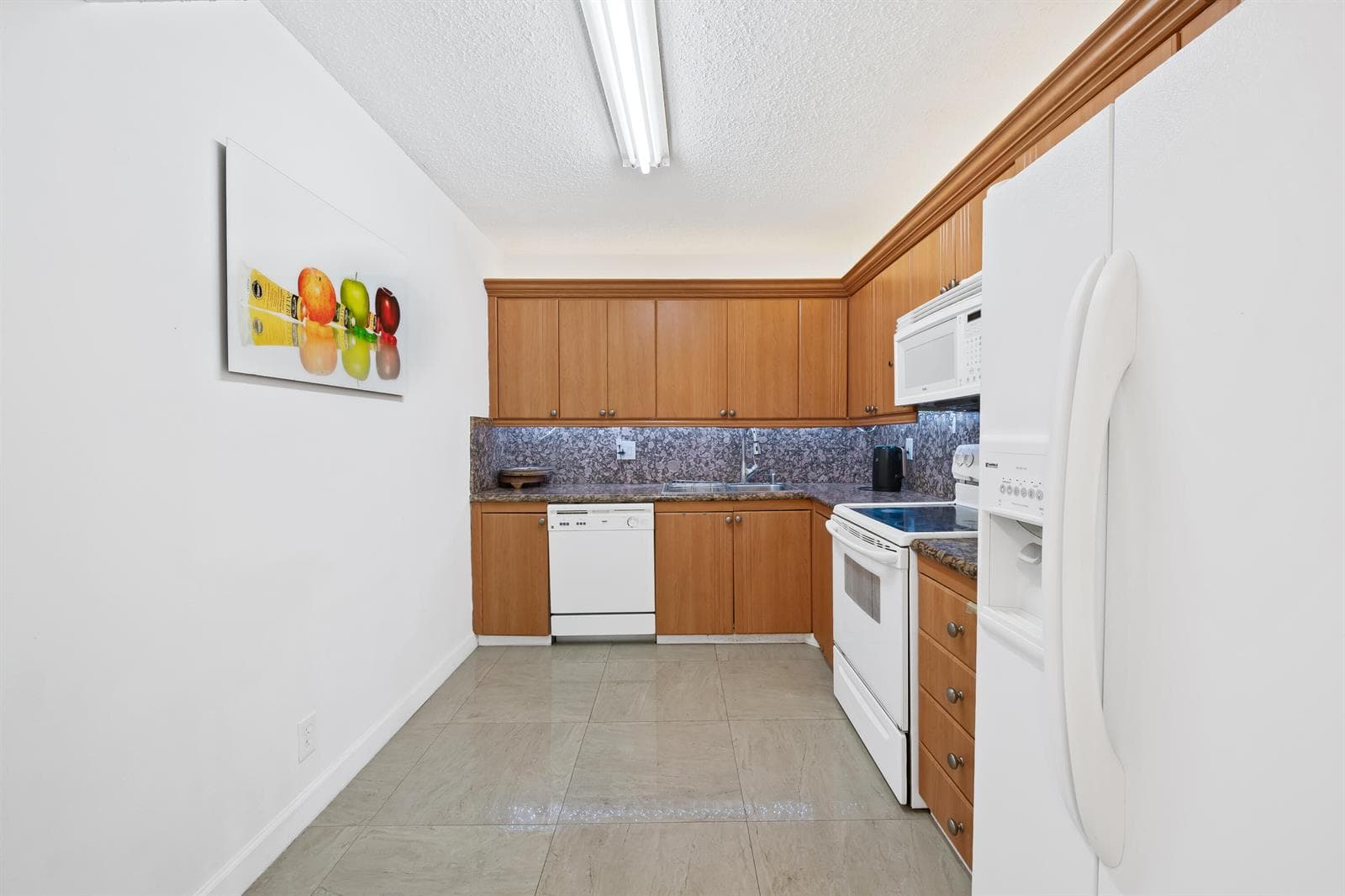 2500 Parkview Drive 615 photo 5