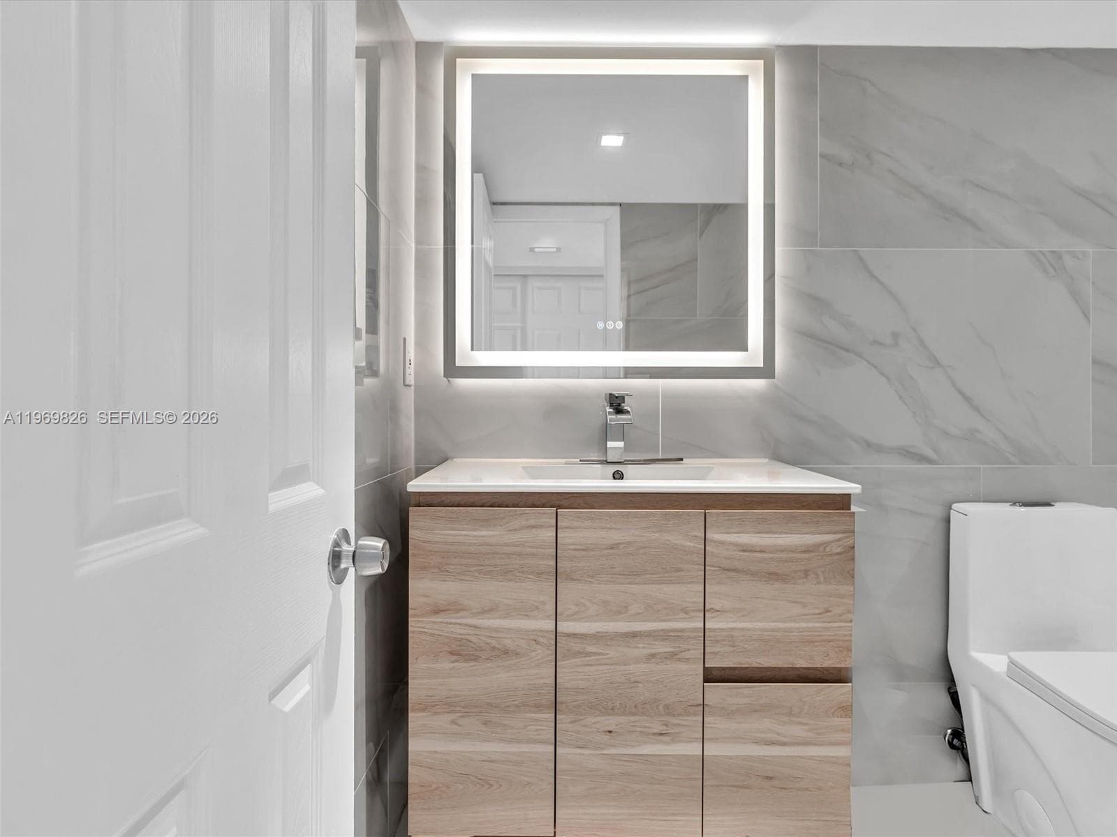 401 Ocean Dr 1007 photo 17