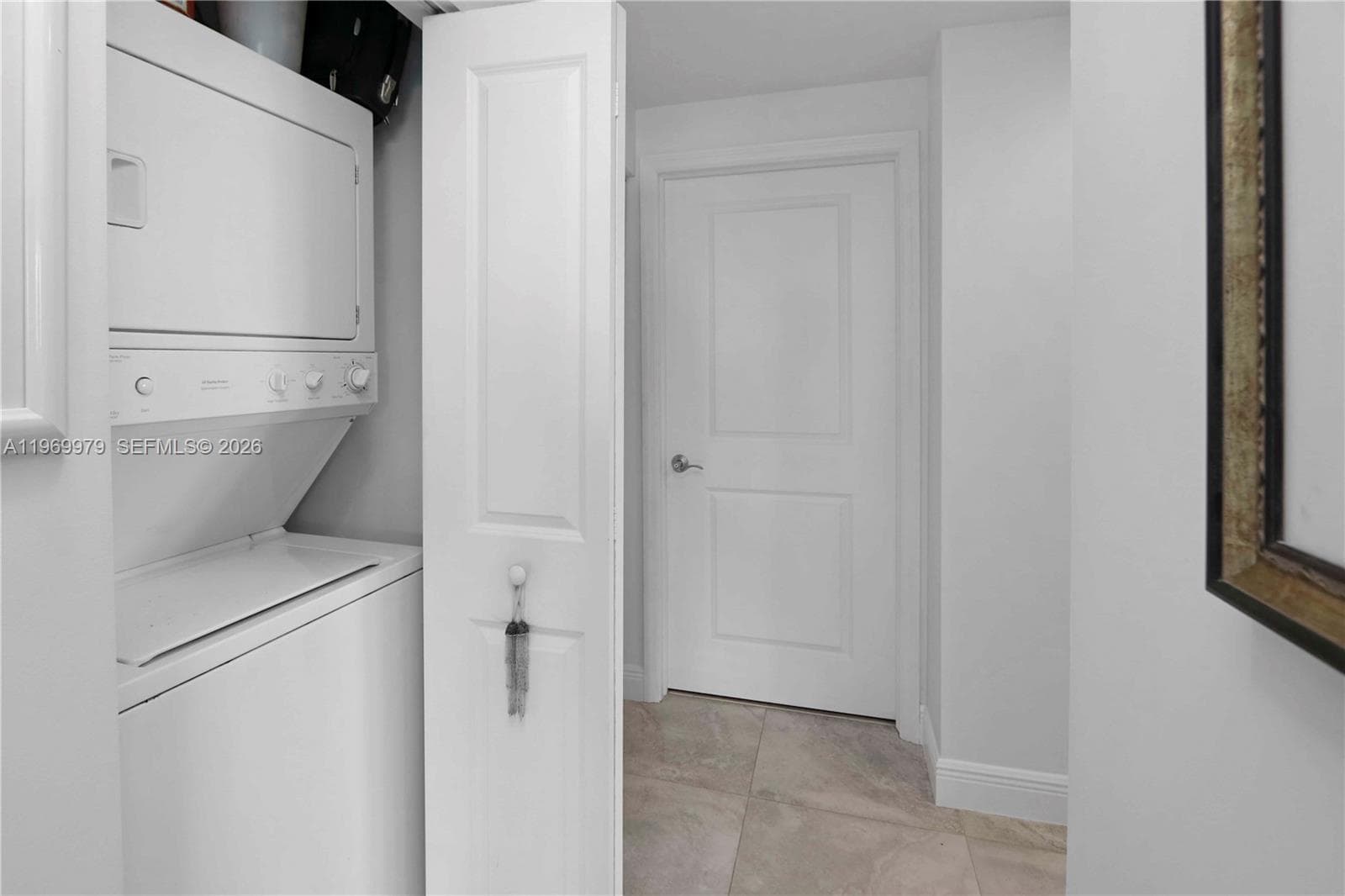 7910 Harbor Island Dr 405 photo 23