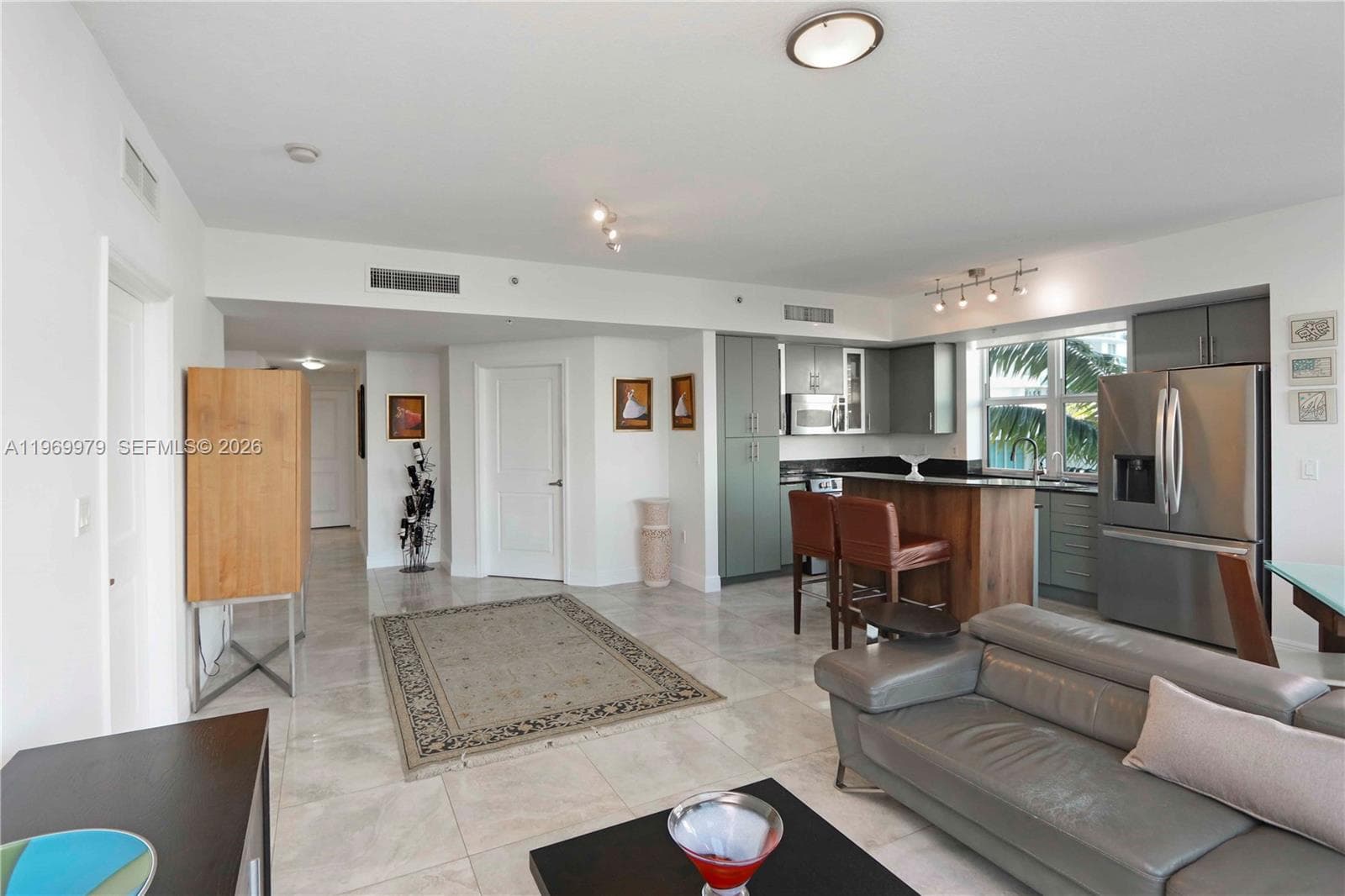 7910 Harbor Island Dr 405 photo 6