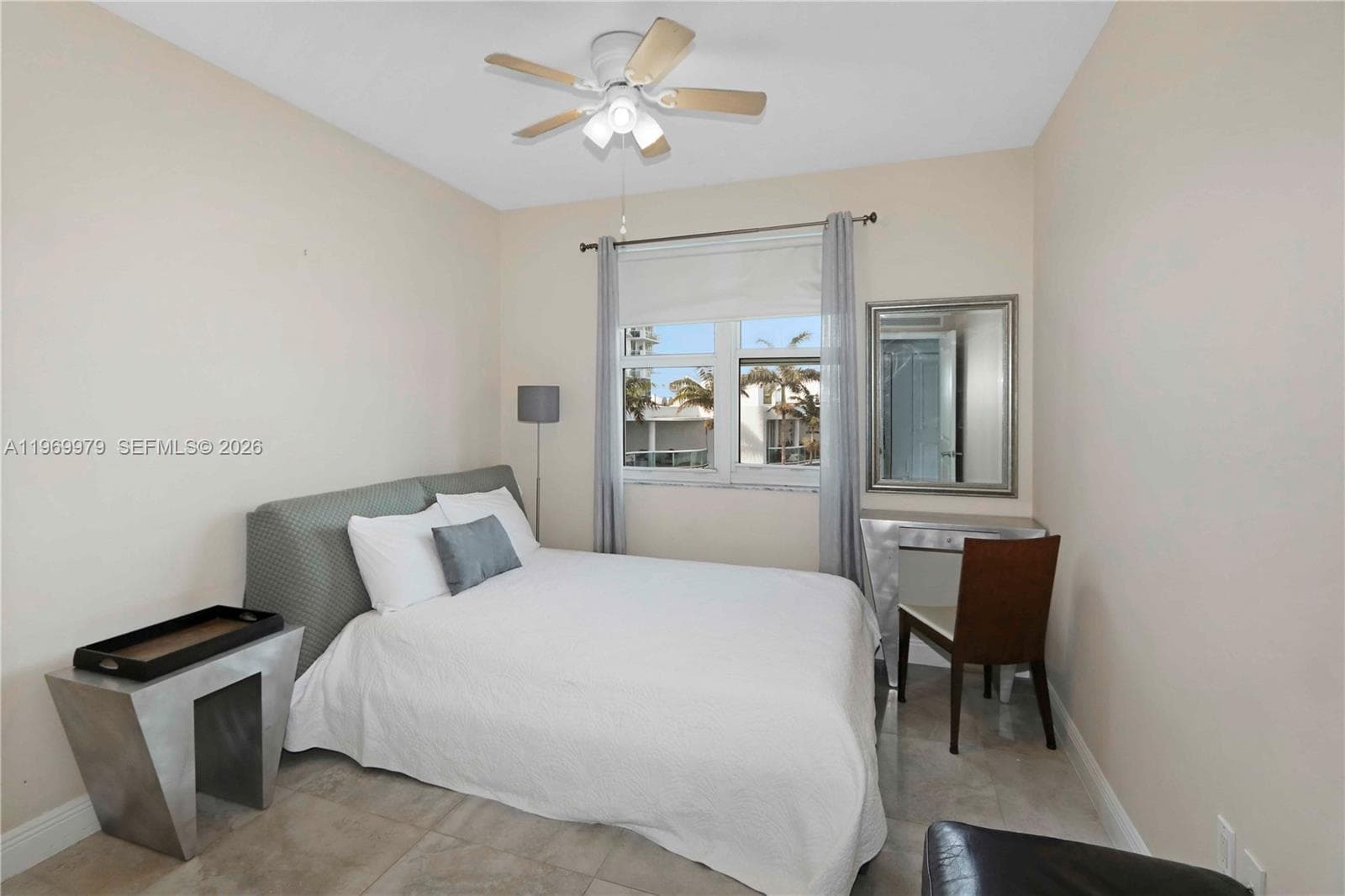 7910 Harbor Island Dr 405 photo 22