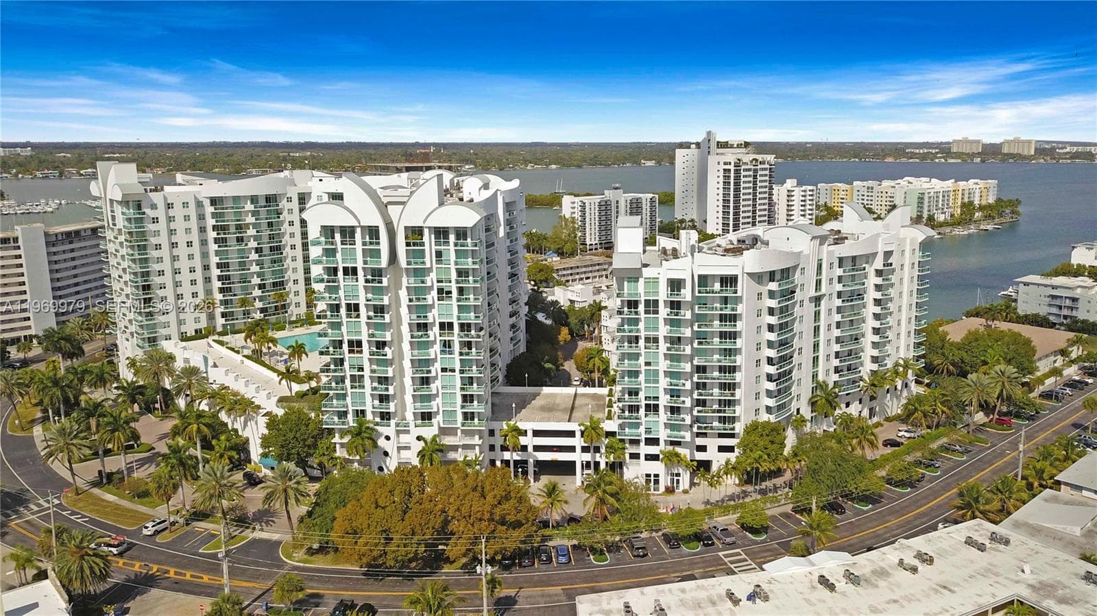 7910 Harbor Island Dr 405 photo 1