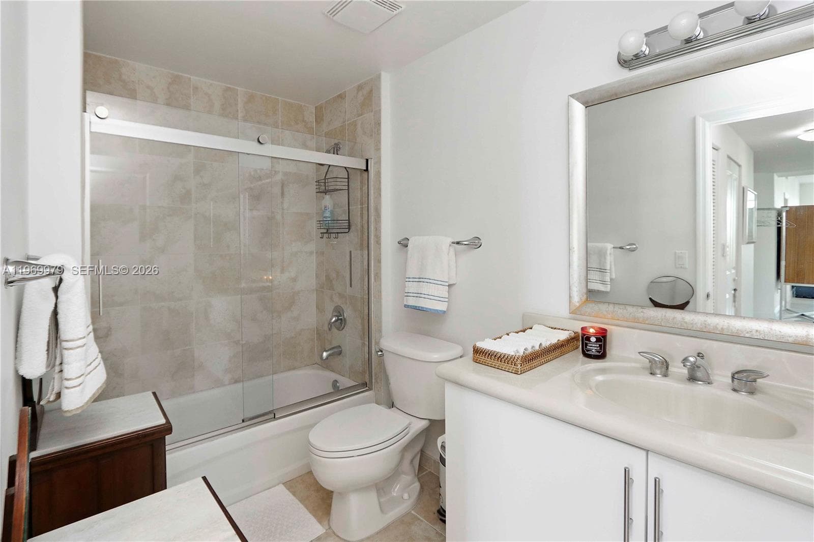 7910 Harbor Island Dr 405 photo 20