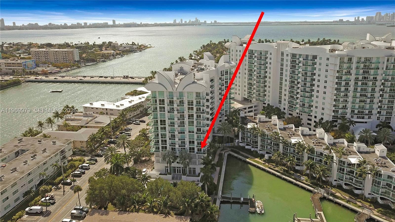 7910 Harbor Island Dr 405 photo 4
