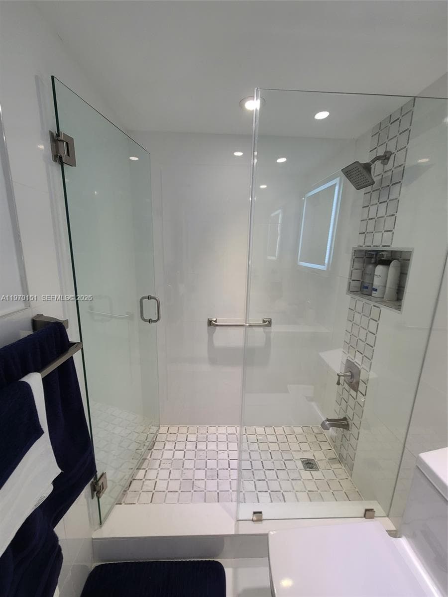 2501 S Ocean Dr 1031 photo 16