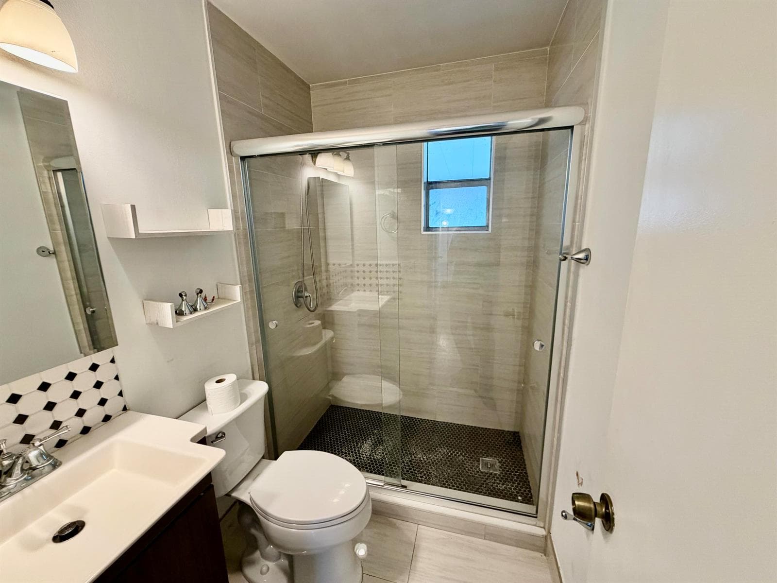 2821 Duke Lane photo 8