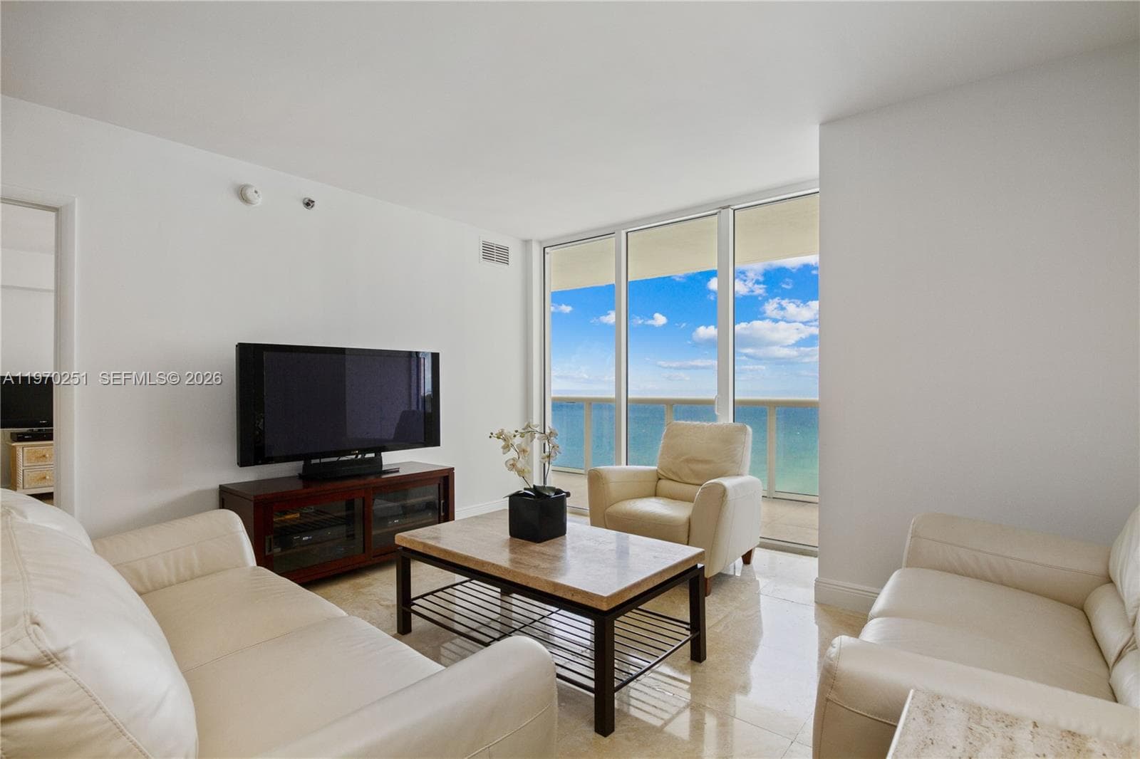 1830 S Ocean Dr 4204 photo 2