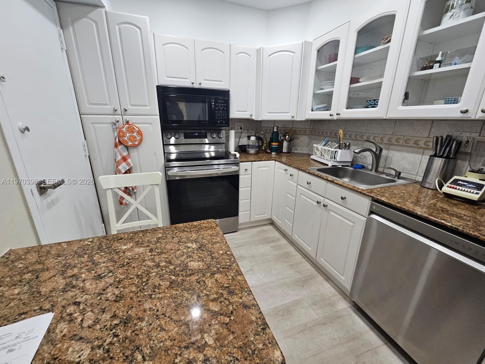 300 Bayview Dr 2101 photo 3