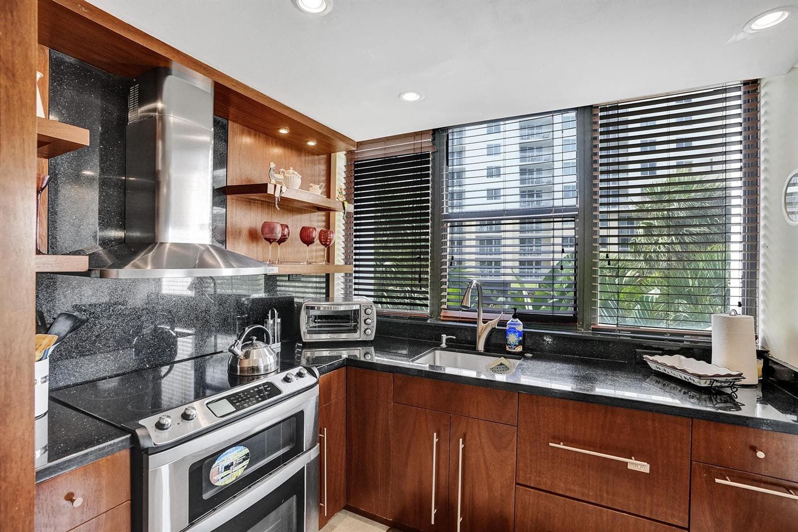 1361 S Ocean Bl 210 photo 22