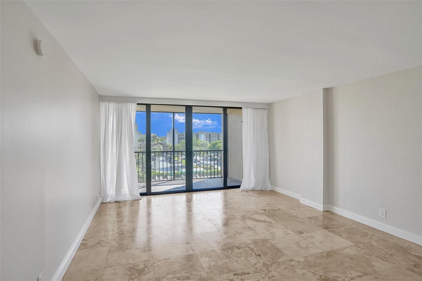 4 Royal Palm Way 503 photo 13