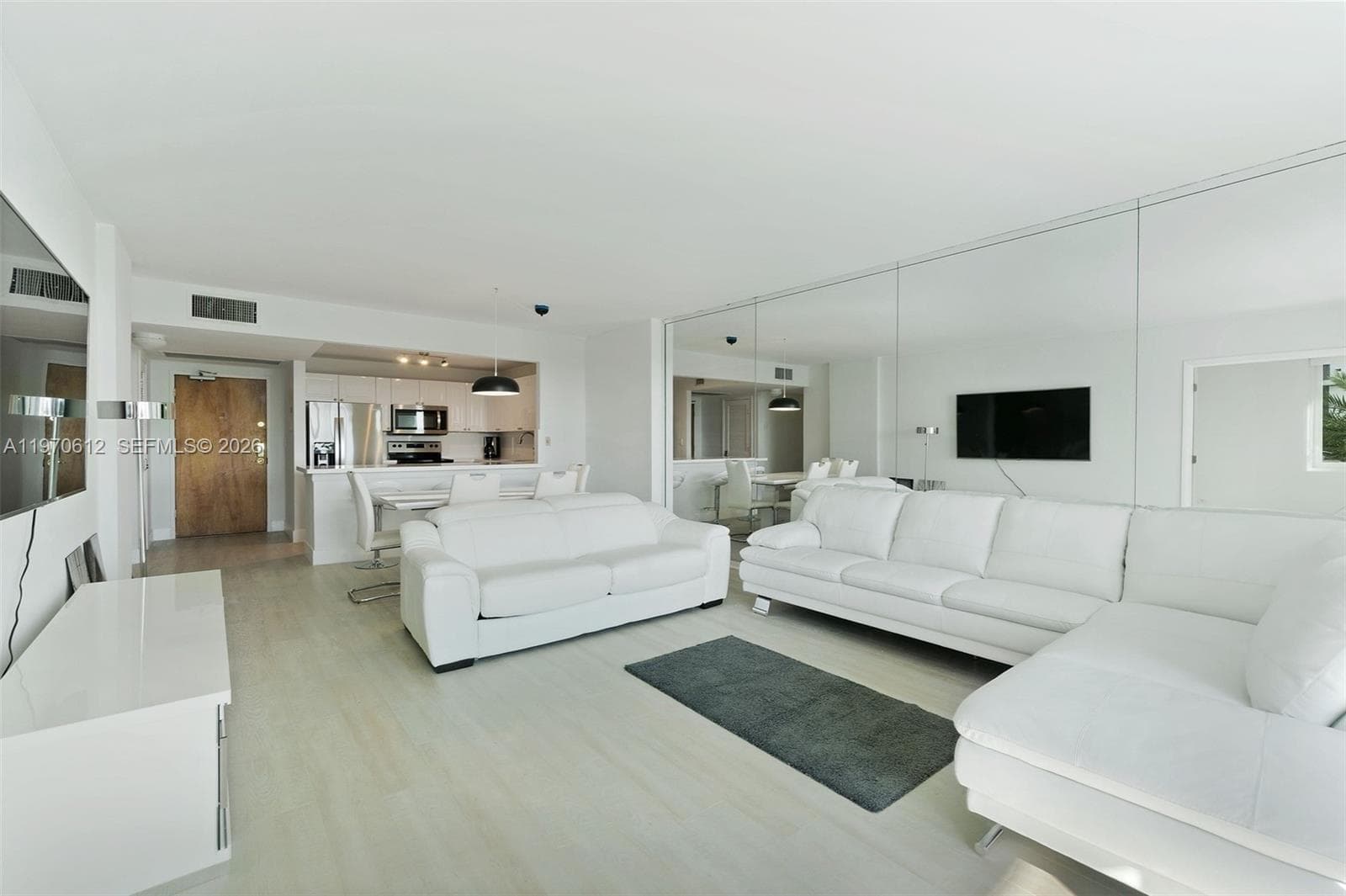 2301 Collins Ave 338 photo 8