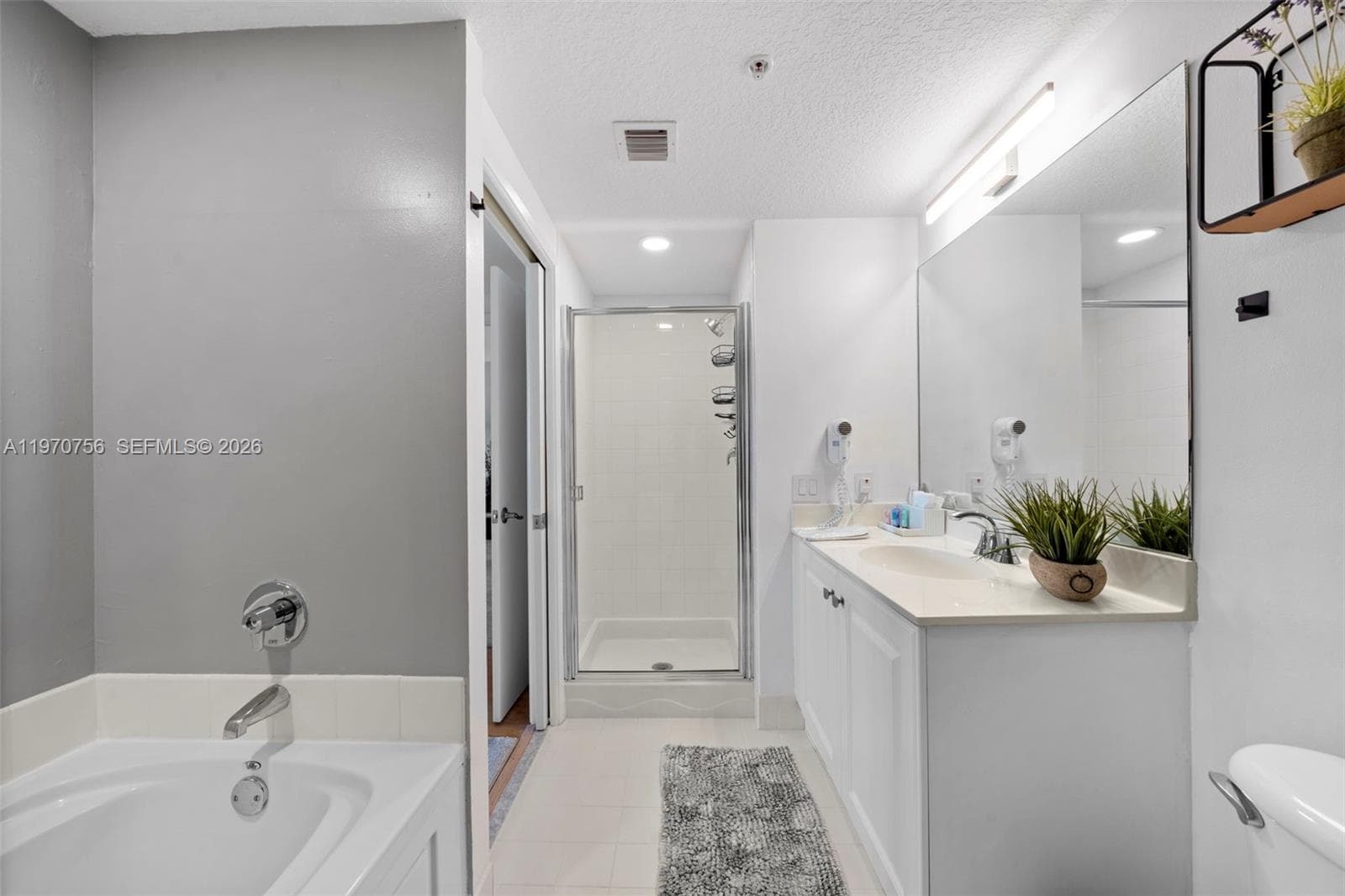 18100 N Bay Rd 308 photo 5