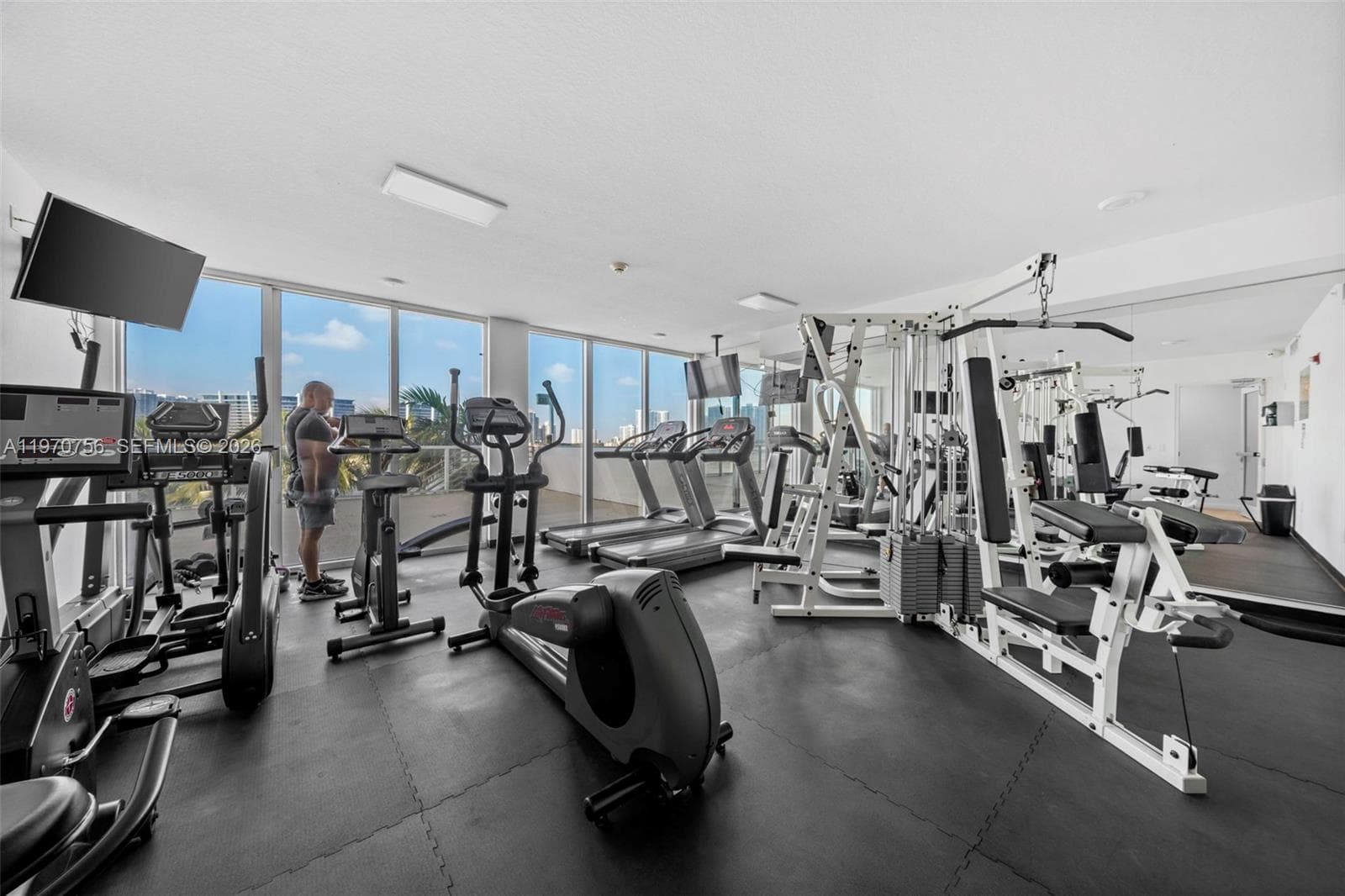 18100 N Bay Rd 308 photo 19