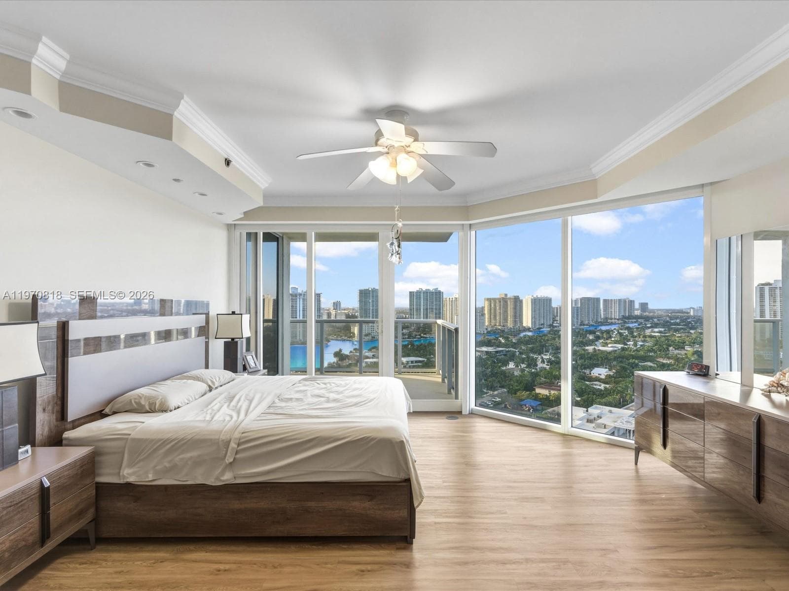 19333 Collins Ave 2304 photo 20