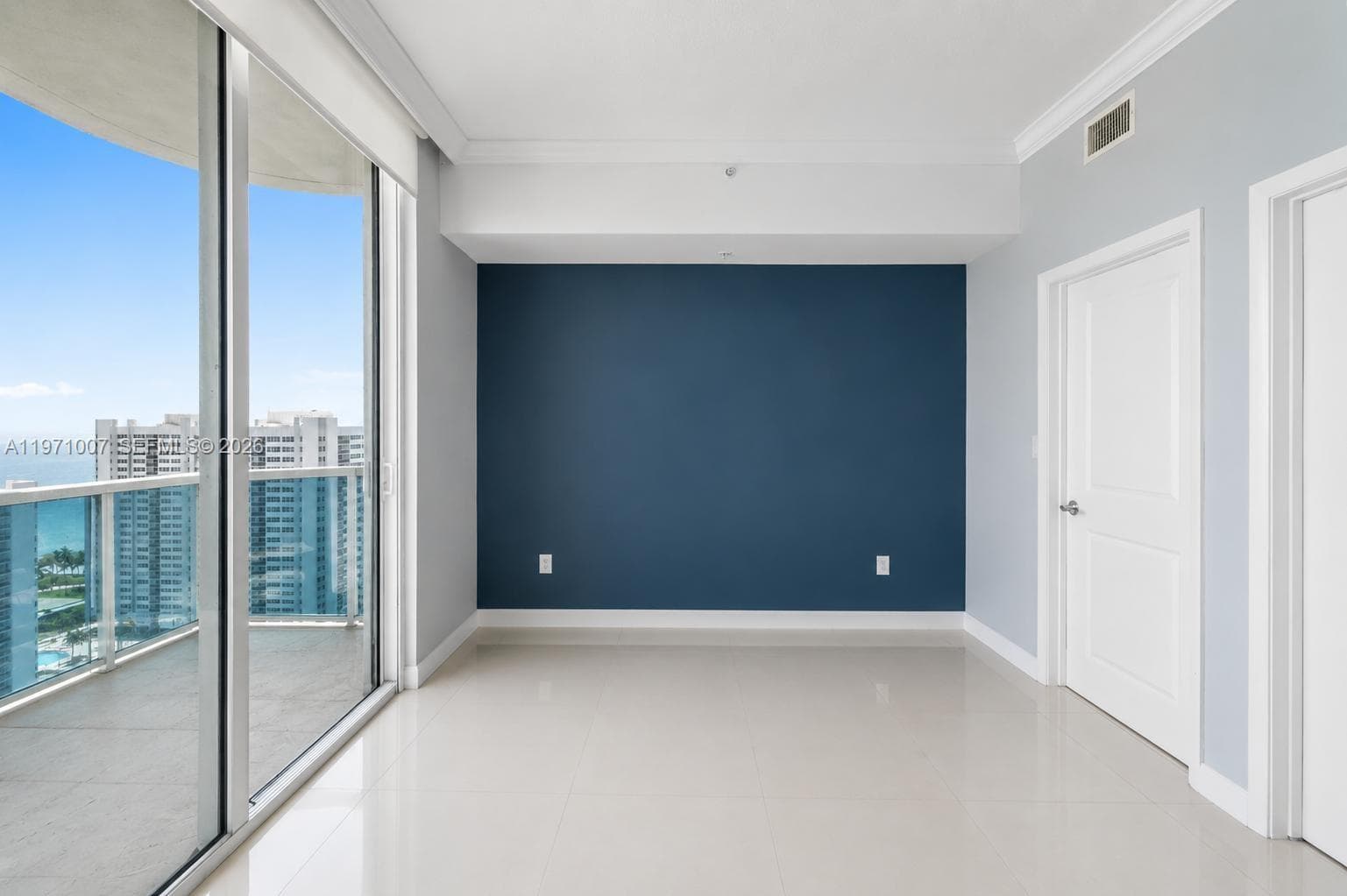 1945 S Ocean Dr 2209 photo 23